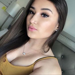 Meet your Posher, Marissa